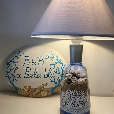 לינה וארוחת בוקר La Perla Blu