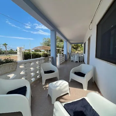 La Perla Blu Bed & Breakfast *