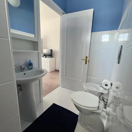 La Perla Blu Bed and breakfast